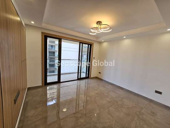 2 Bed Apartment with En Suite in Riverside image 3