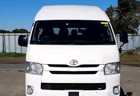 TOYOTA HIACE 9L AUTO DIESEL 18 SEATER. image 3
