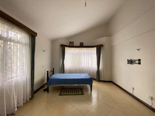 5 Bed Villa with En Suite at Eldama Ravine Road image 25