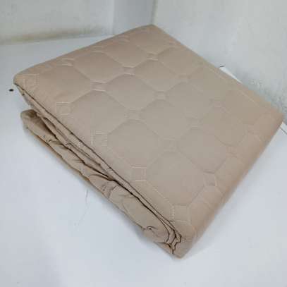 Quilted waterproof matress image 8