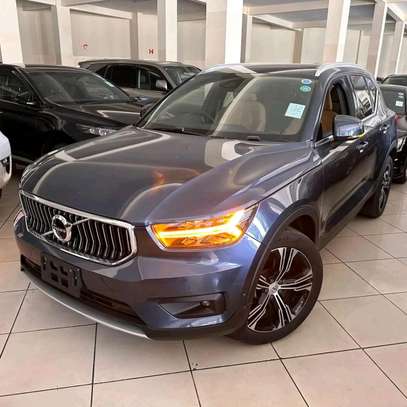 Volvo XC40 T5 AWD Blue 4x4 2019 image 3