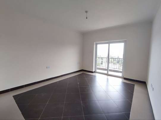 2 Bed Apartment with En Suite in Lavington image 3