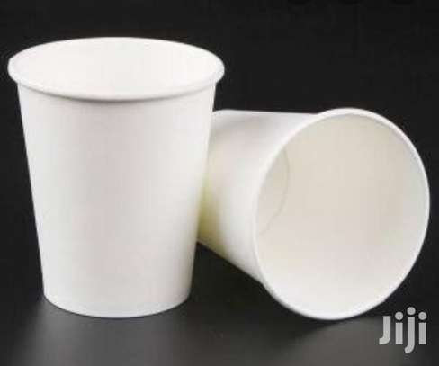 Paper Cups White 200ml image 3