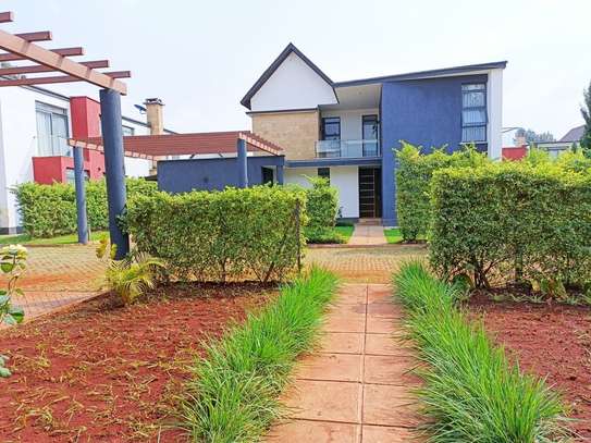 4 Bed House with En Suite in Garden Estate image 11