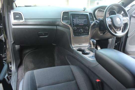 Jeep Grand Cherokee Limited 3.6 V6 2017 90,000 Kms image 5