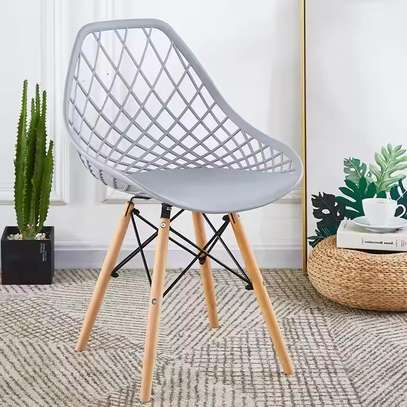 Eames Chair with Colorful Plastic Shell image 1