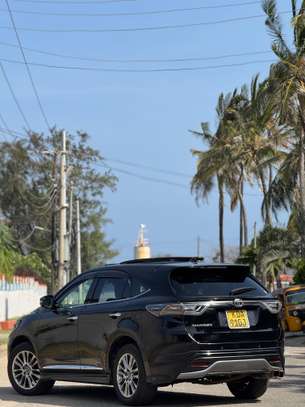 Toyota Harrier KDA image 4