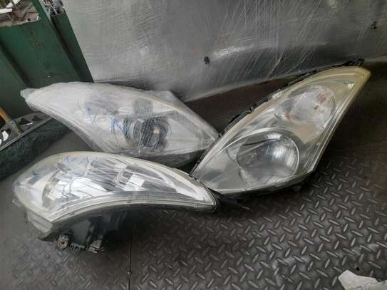 Suzuki Swift Headlights. image 5