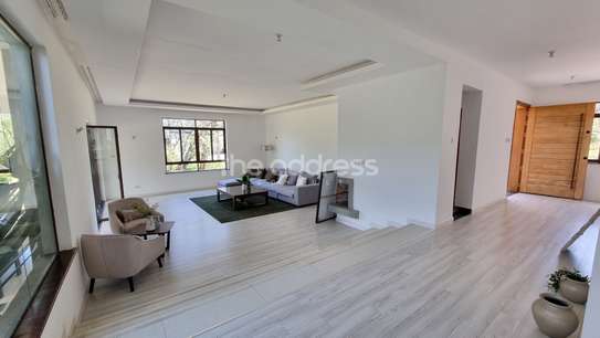 5 Bed Villa with En Suite in Karen image 13