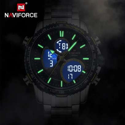 Naviforce NF9182 Men Dual Chronograph Quartz Wristwatch image 2