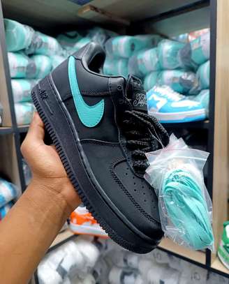 Tiffany and Co, Edition x Nike Air Force1 Low Black image 3