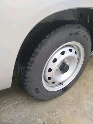 Toyota probox hybrid silver image 2