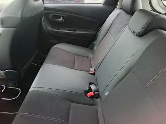 Toyota vitz G'S image 3