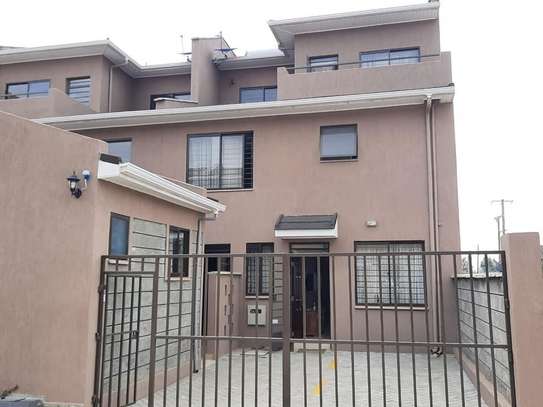 4 Bed House with En Suite in Syokimau image 2
