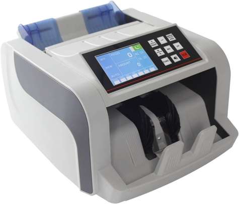 Money Counting Machine Works with Multiple Currencies image 4