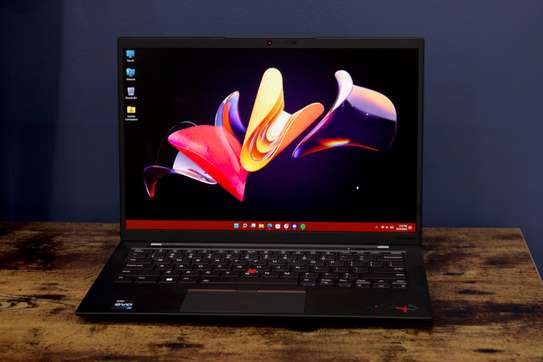 Lenovo ThinkPad X1 Carbon Core i7  16 GB RAM 512 GB SSD image 3