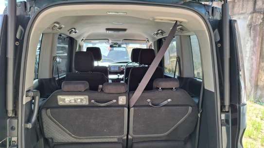 Honda  Stepwagon Hybrid 2018 image 5