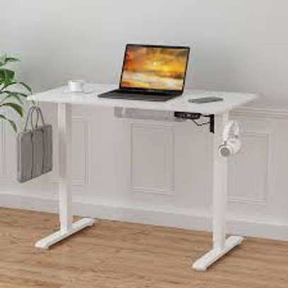 1.2 M White Rectangular Office Desk image 6
