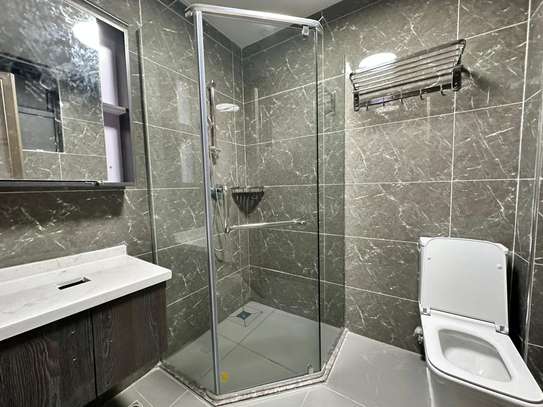 3 Bed Apartment with En Suite in Lavington image 4
