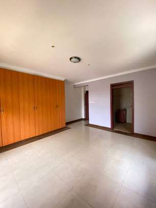 3 Bed Apartment with En Suite in Lavington image 9