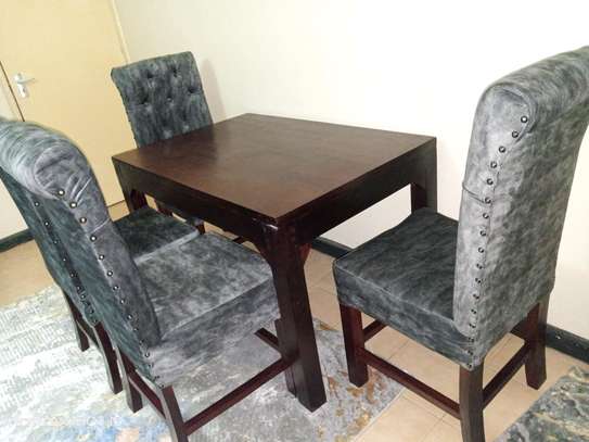 Dining table set image 1