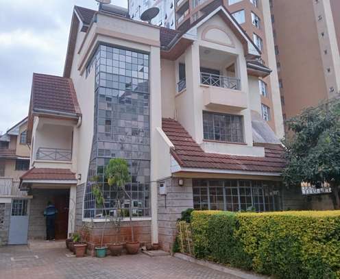 5 Bed House with En Suite in Lavington image 21