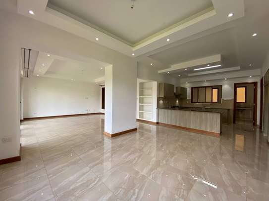 3 Bed Apartment with En Suite in Kilimani image 5