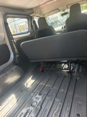 Nissan Nv200 image 8