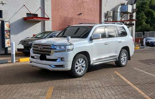 2017 Toyota Landcruiser V8 image 14