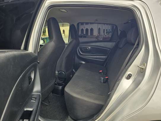 Toyota Vitz 2014 image 6