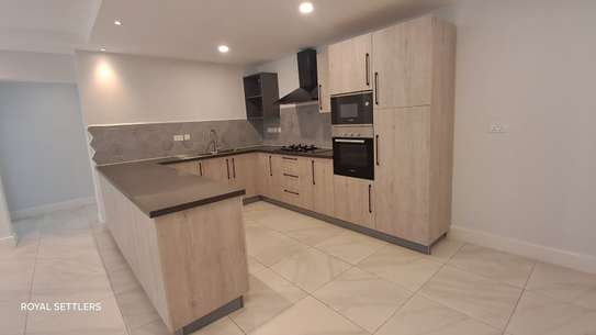 2 Bed Apartment with En Suite at Terrace Close image 5