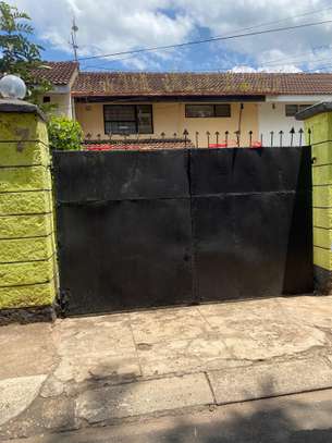 3 Bed House with En Suite at Langata image 1