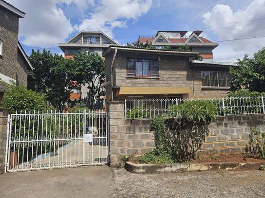 5 Bed Townhouse with En Suite at 1St Parklands image 1