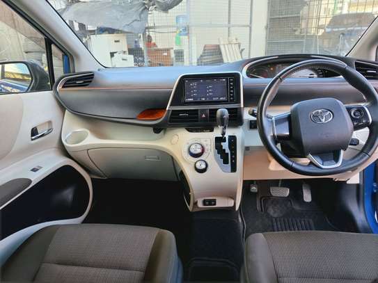 TOYOTA SIENTA HYBRID 2019MODEL 7 SEATER image 4