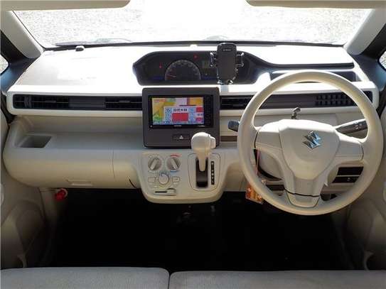 2019 SUZUKI WAGON R 5D image 9