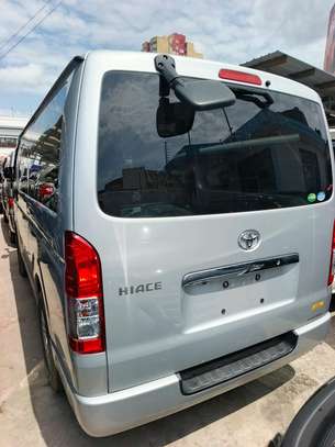 Toyota Hiace petrol 2018 image 9