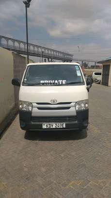 Toyota Hiace 2019 Petrol image 2