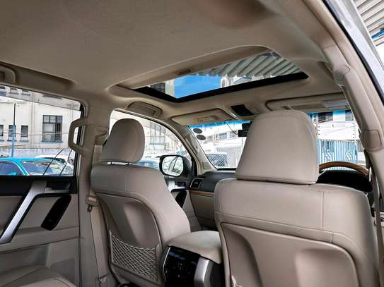 Toyota Land Cruiser Prado TZG image 13