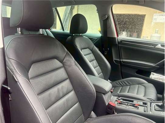 2019 VOLKSWAGEN GOLF TDI HIGHLINE image 7