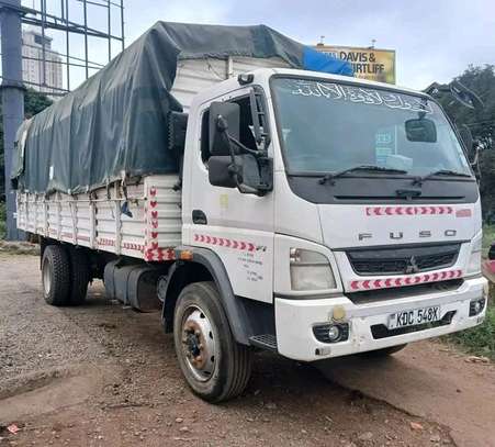 Mitsubishi Fuso image 2