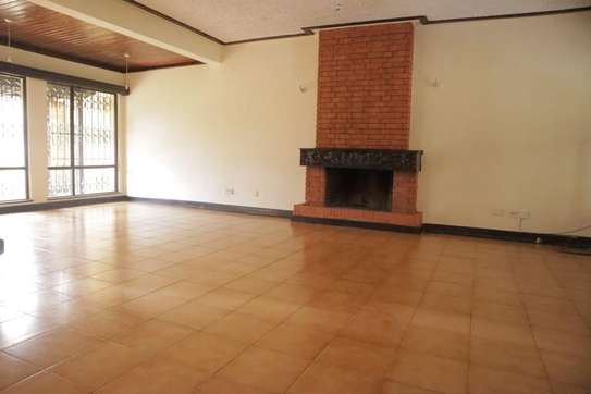 4 Bed Townhouse with Garden in Kileleshwa image 8