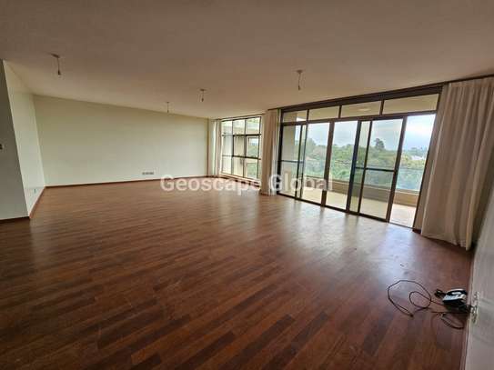 3 Bed Apartment with En Suite in Muthaiga image 4