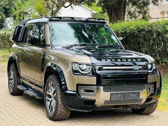 LAND ROVER DEFENDER image 1