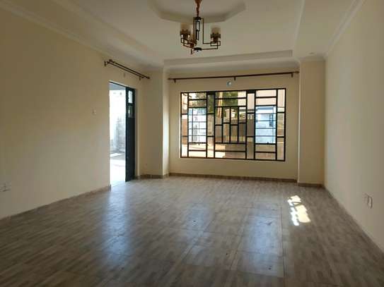 3 bedrooms flat roof with dsq for sale in Ngong. image 2