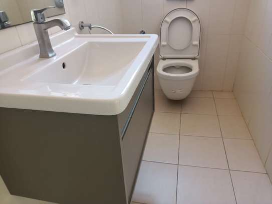 4 Bed Townhouse with En Suite at Njumbi Rd Lavington image 22