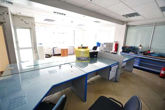 1,100 ft² Office with Service Charge Included at N/A image 2