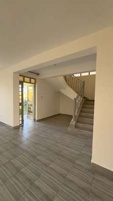 4 Bed Villa with En Suite at Kangundo Road image 9