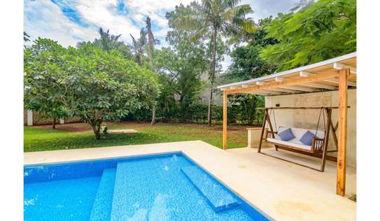 4 Bed House with Swimming Pool in Diani image 7