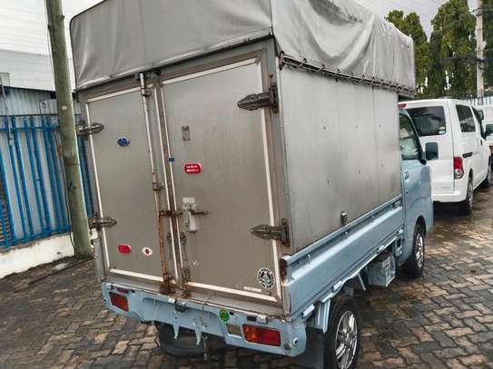 Daihatsu hijet pickup closed body on sale image 2