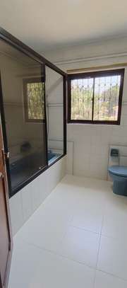 5 Bed House with En Suite in Muthaiga image 10